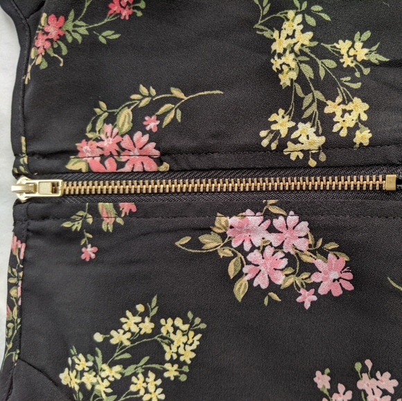 Blouse - Picture 2 of 4